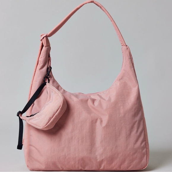 BAGGU Nylon Shoulder Bag Rose Tan - UO Exclusive - Picture 5 of 9
